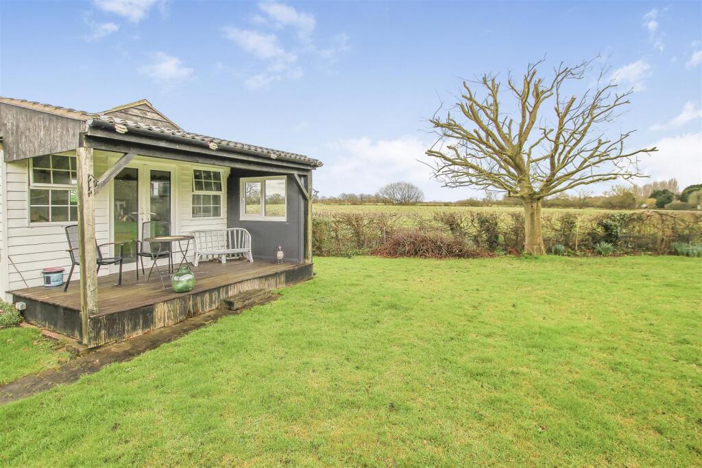 Additional property image - Chelmsford Road, Blackmore, Ingatestone