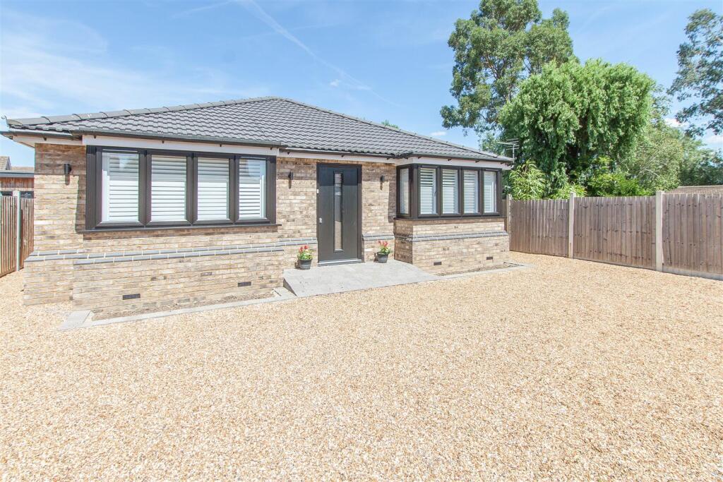Main image of property: Peartree Lane, Doddinghurst, Brentwood