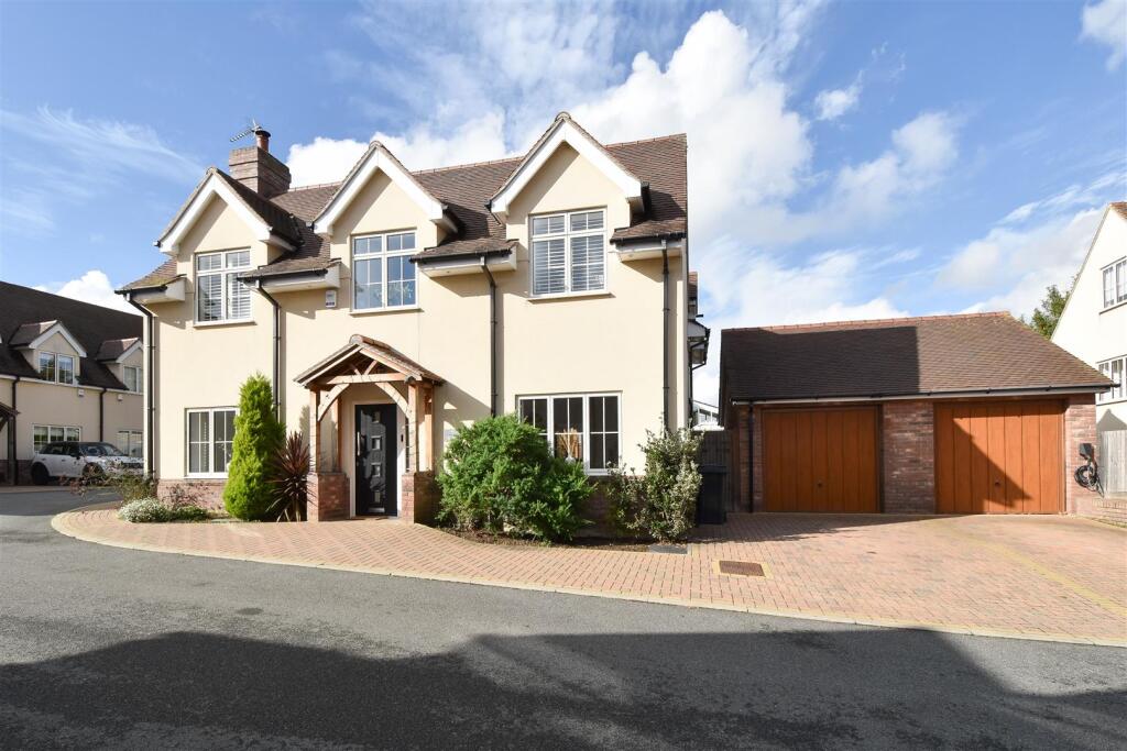 Main image of property: Outings Lane, Doddinghurst, Brentwood