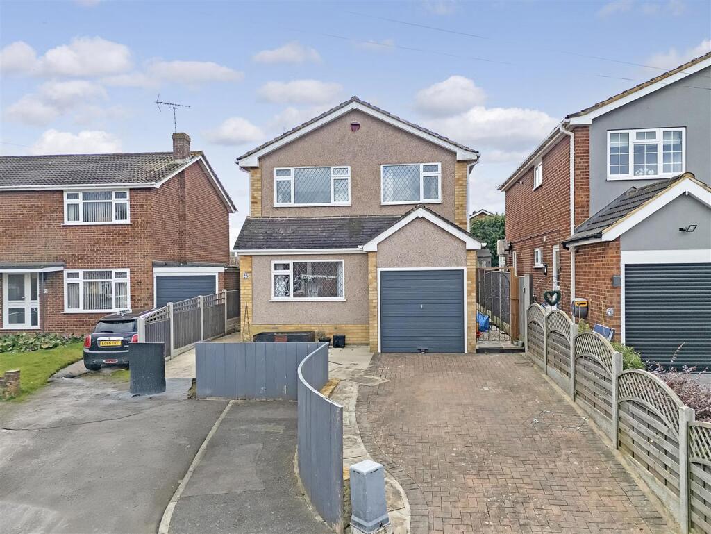 Main image of property: Parsonage Field, Doddinghurst, Brentwood