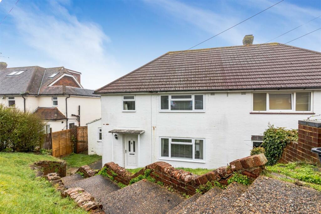 3 bedroom semidetached house for sale in Carden Hill, Brighton, BN1