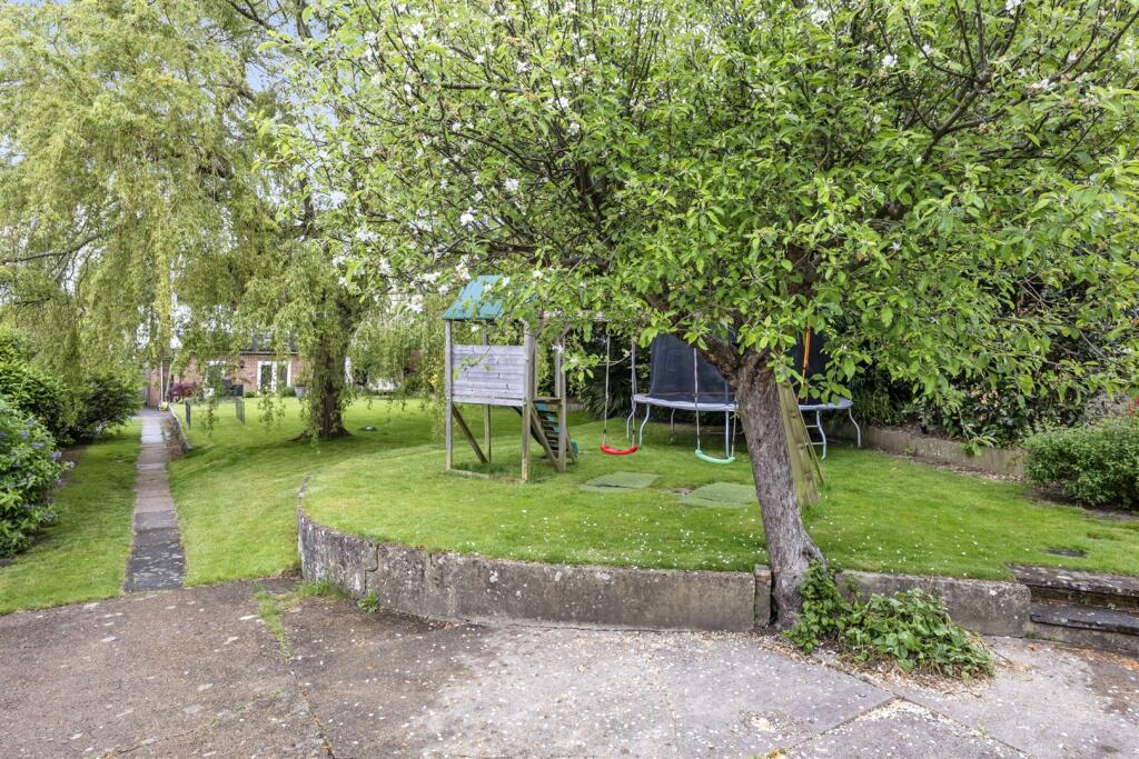 Additional property image - Grangeways, Patcham Village, Brighton