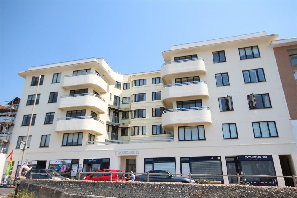 1 bedroom flat for rent in High Street, Rottingdean, Brighton, BN2