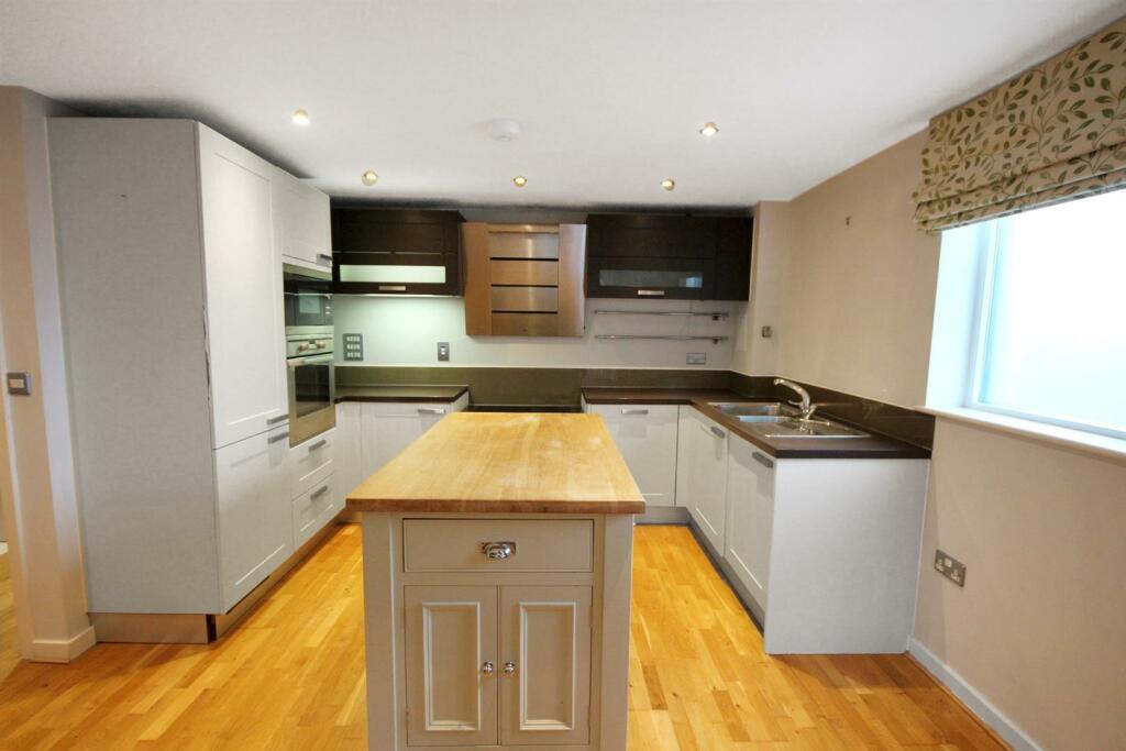Additional property image - West Street, Brighton