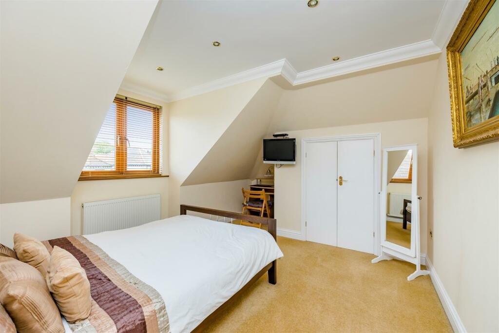 Additional property image - Graham Avenue, Patcham, Brighton