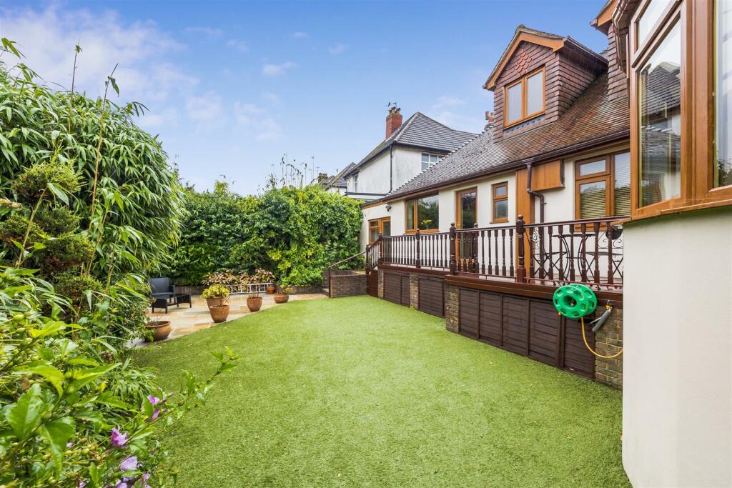 Additional property image - Graham Avenue, Patcham, Brighton
