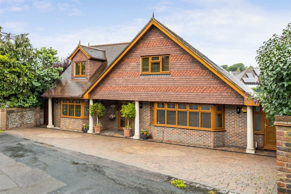 Additional property image - Graham Avenue, Patcham, Brighton