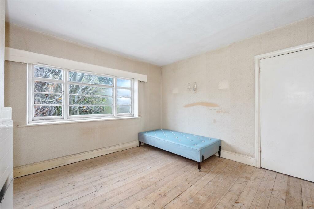 Additional property image - Overhill Drive, Patcham, Brighton