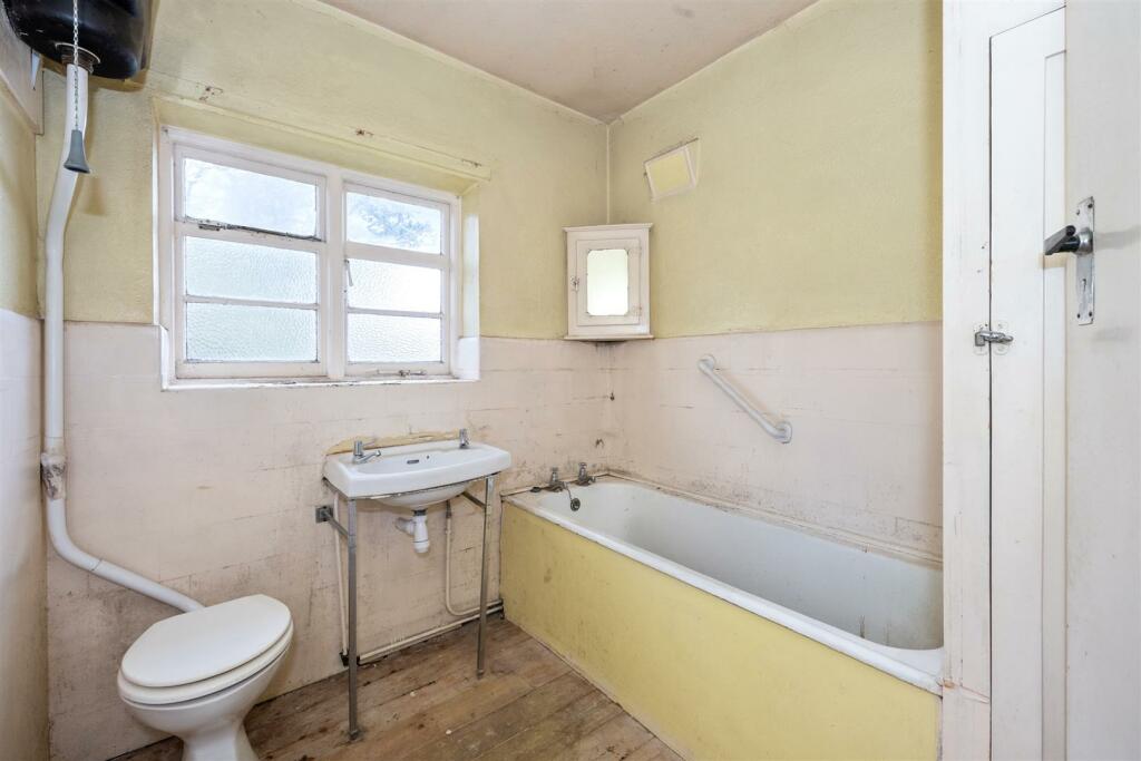 Additional property image - Overhill Drive, Patcham, Brighton