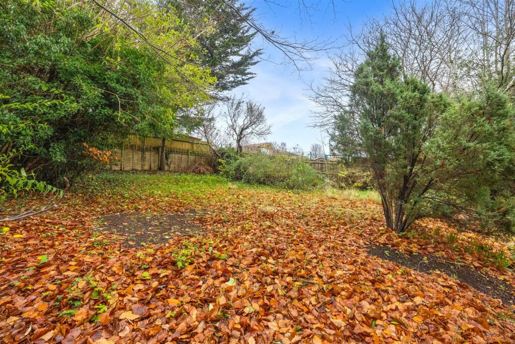 Additional property image - Overhill Drive, Patcham, Brighton
