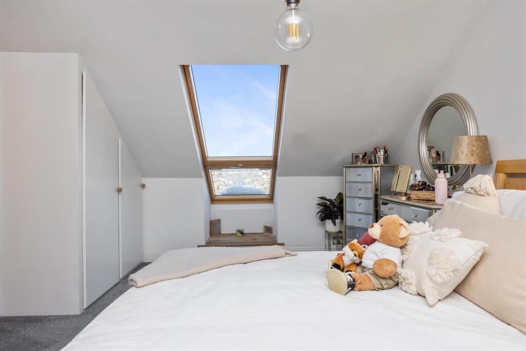 Additional property image - Highfield Crescent, Brighton