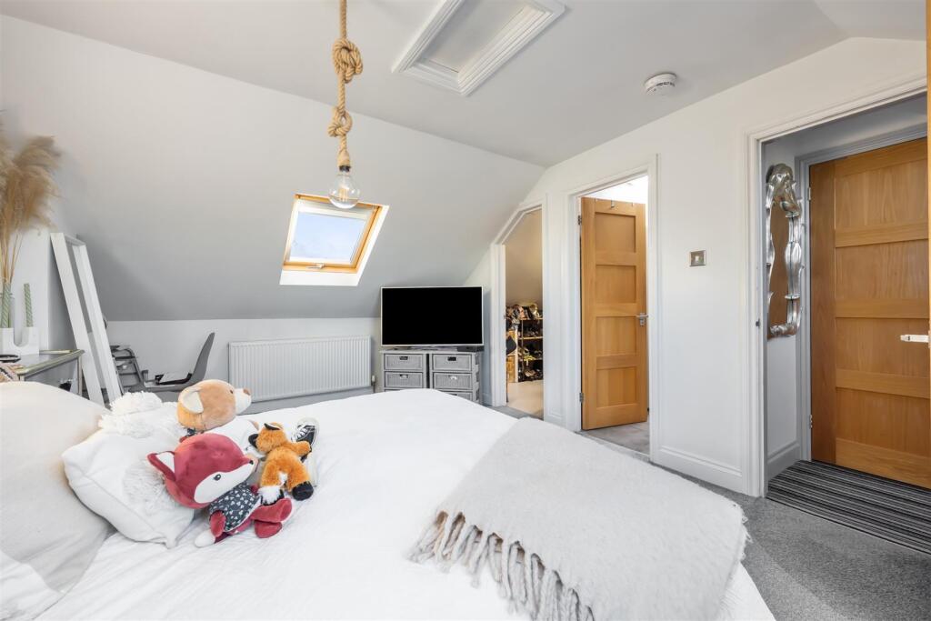 Additional property image - Highfield Crescent, Brighton