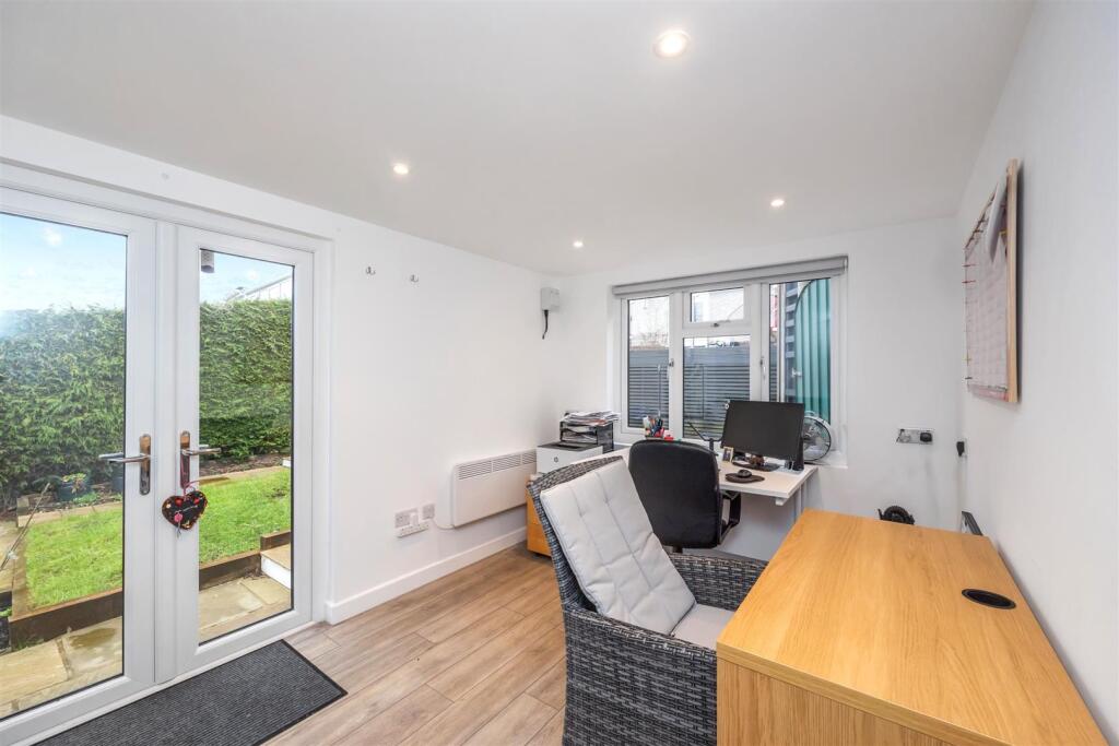 Additional property image - Fernwood Rise, Westdene, Brighton