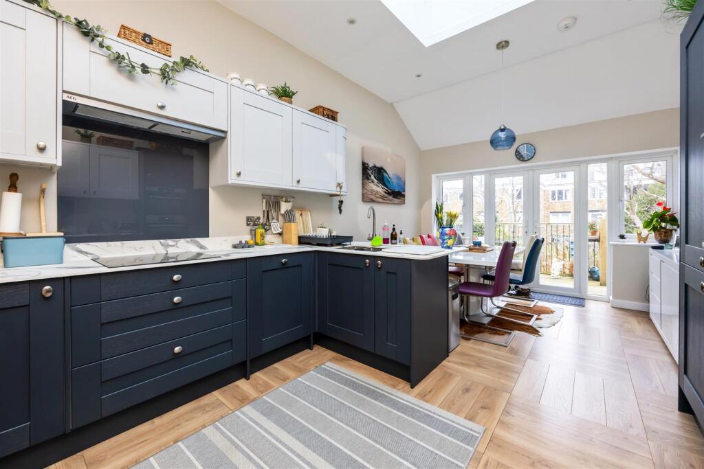 Additional property image - Fairlie Gardens, Surrenden, Brighton