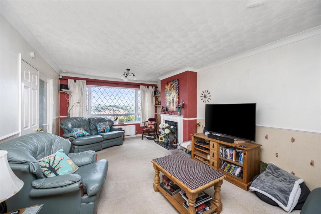 Additional property image - Beechwood Close, Surrenden, Brighton