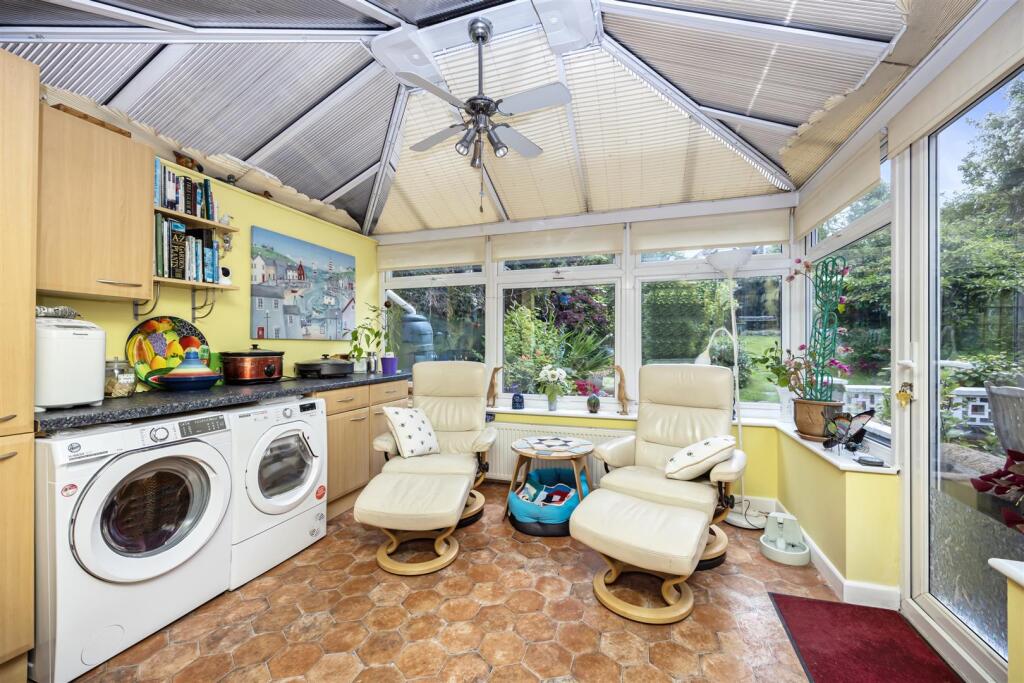 Additional property image - Beechwood Close, Surrenden, Brighton