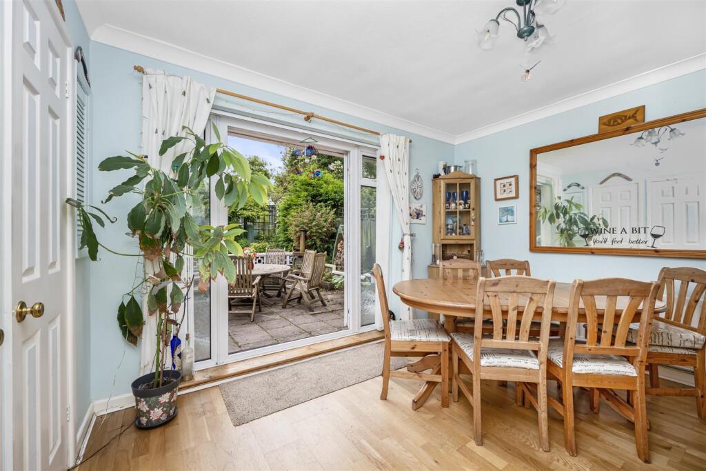 Additional property image - Beechwood Close, Surrenden, Brighton