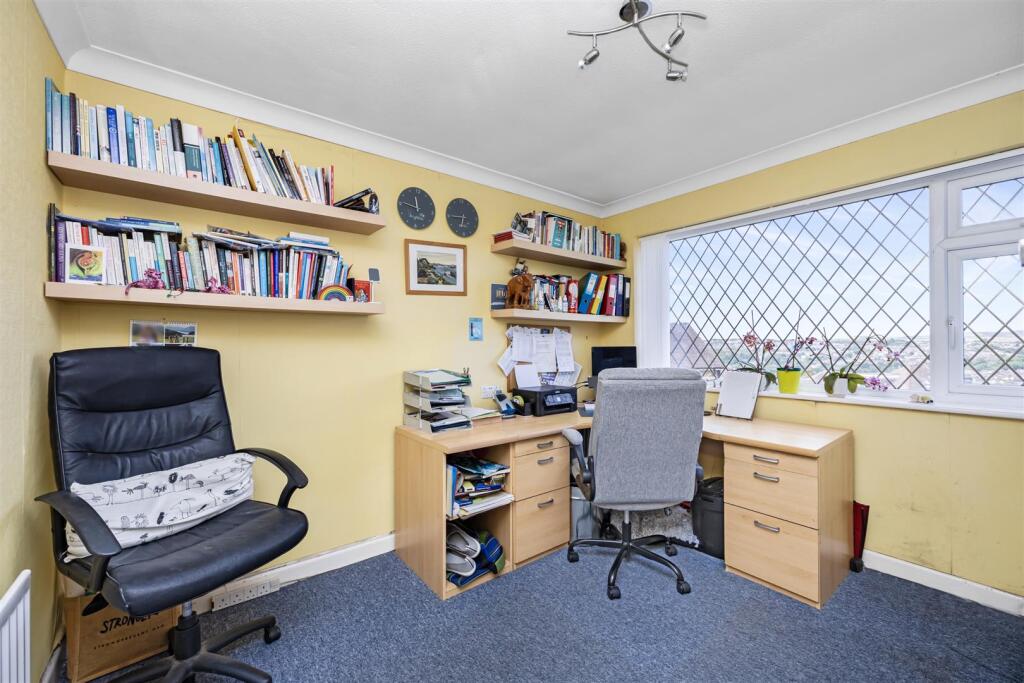 Additional property image - Beechwood Close, Surrenden, Brighton