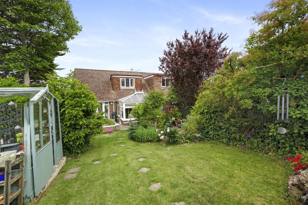 Additional property image - Beechwood Close, Surrenden, Brighton