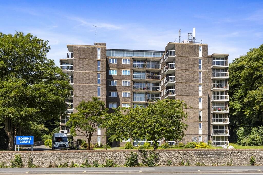 2 bedroom flat for sale in London Road, Patcham, Brighton, BN1