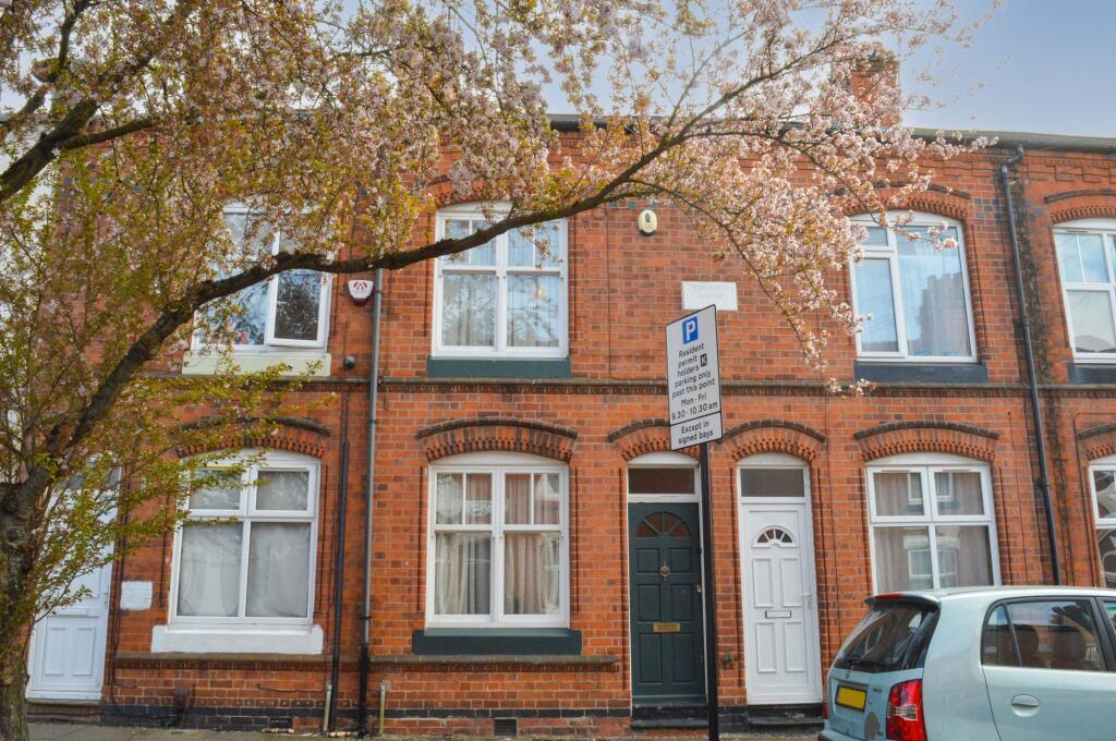 Main image of property: Avenue Road Extension, Clarendon Park, Leicester
