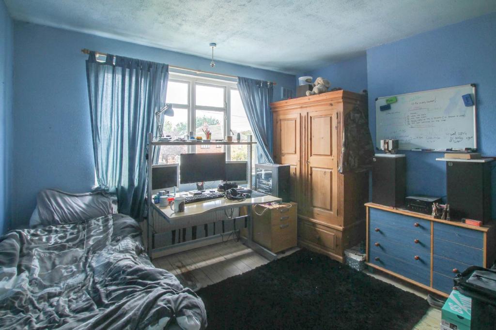 4 bedroom semi-detached house for sale in Stockwell Road ...