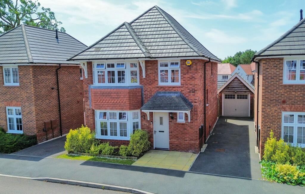 4 bedroom detached house