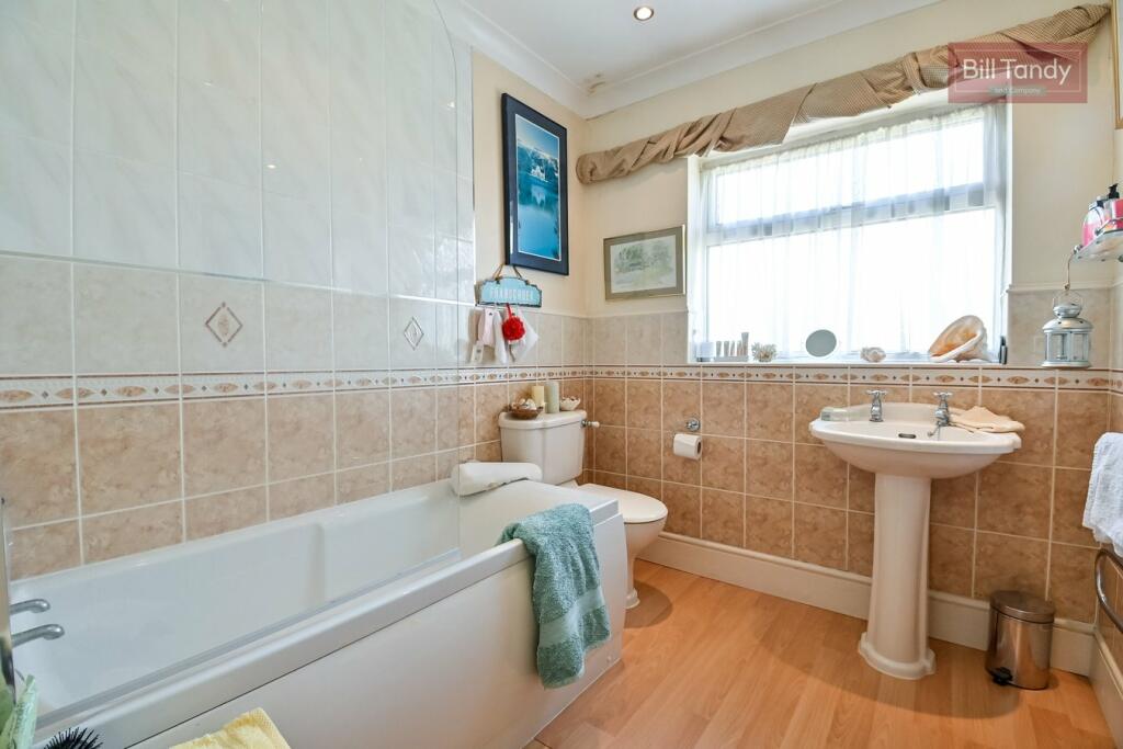 Additional property image - The Shrubbery, Elford, Tamworth, B79