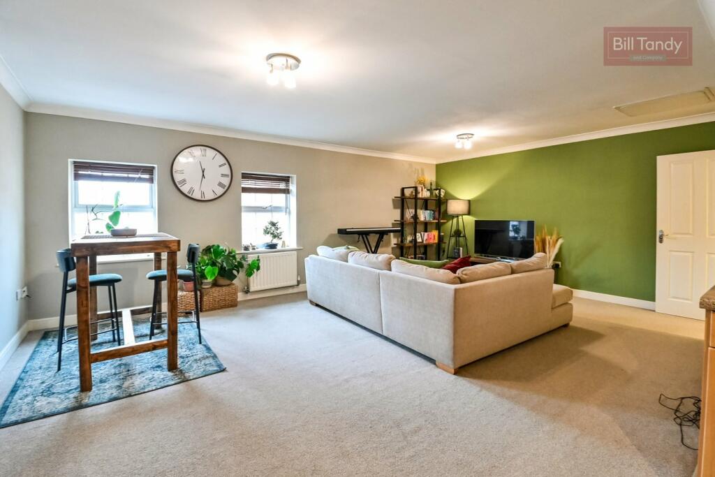 Additional property image - Grange Drive, Streetly, Sutton Coldfield, B74