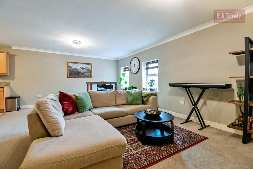 Additional property image - Grange Drive, Streetly, Sutton Coldfield, B74