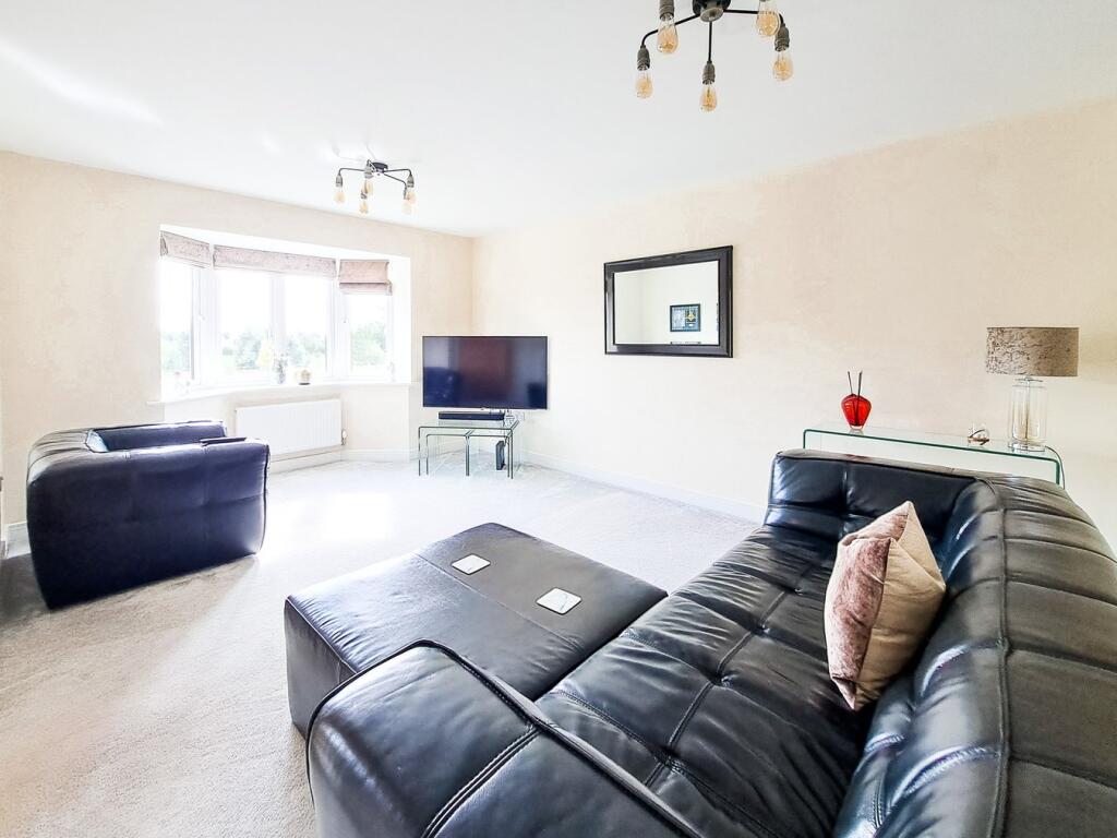 Additional property image - Yarrow Close, Tamworth, B79
