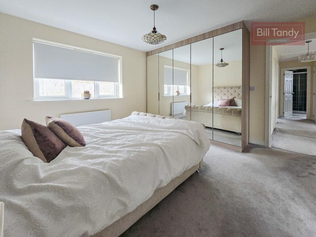 Additional property image - Yarrow Close, Tamworth, B79