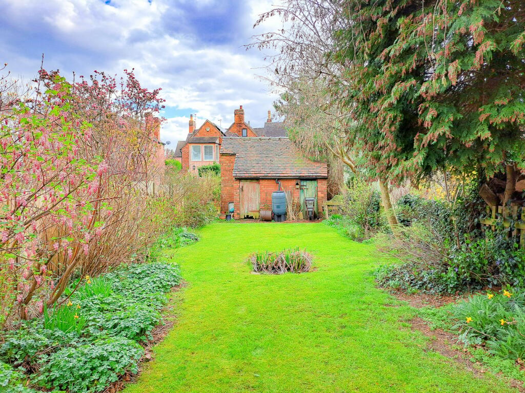 2 bedroom terraced house for sale in Pingle Lane, Hammerwich, Burntwood