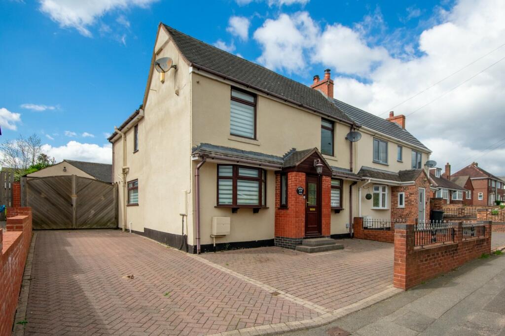 3 bedroom semidetached house for sale in Rugeley Road, Chase Terrace