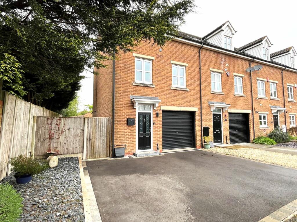 3 bedroom semidetached house for sale in Pavilion Court, West Hallam