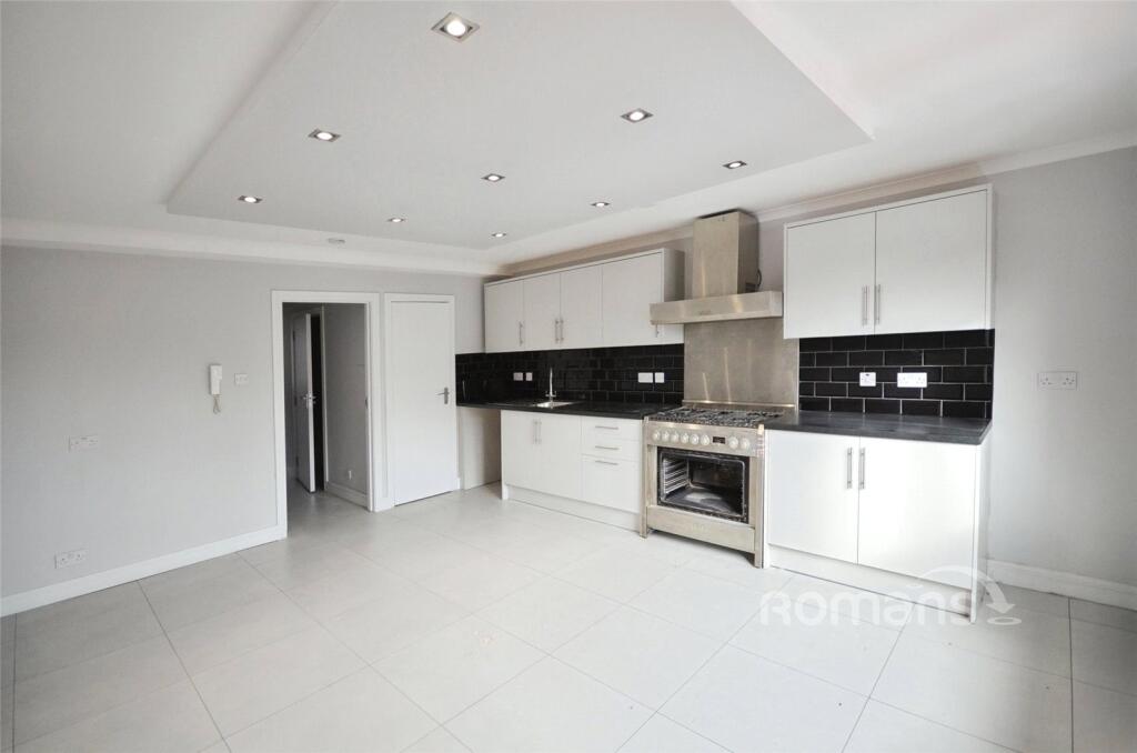 Main image of property: The Broadway, Farnham Common, Slough, SL2