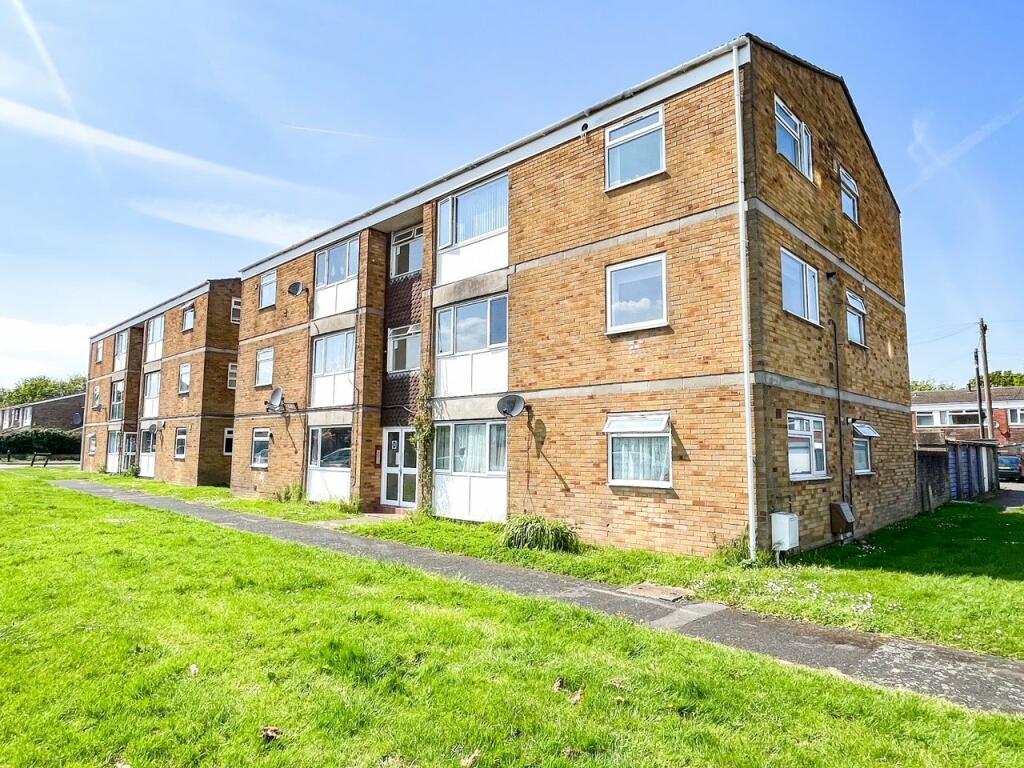 2 bedroom apartment for sale in Larch Way, Patchway, Bristol, South Gloucestershire, BS34