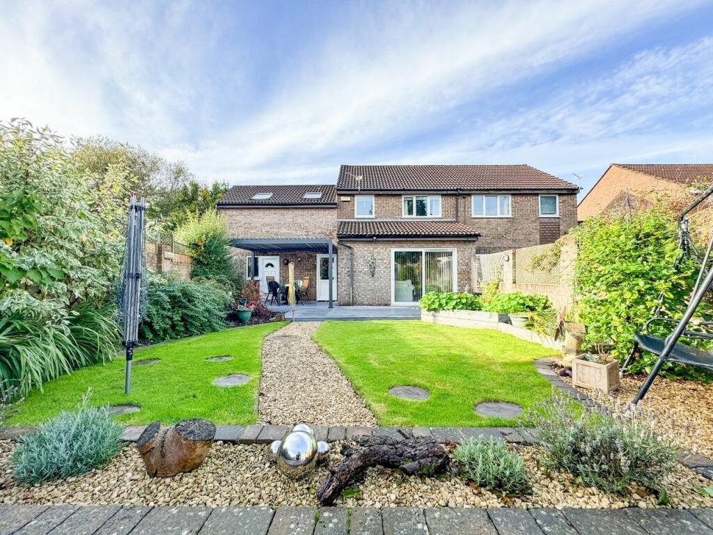 Additional property image - Falcon Close, Patchway, Bristol, BS34