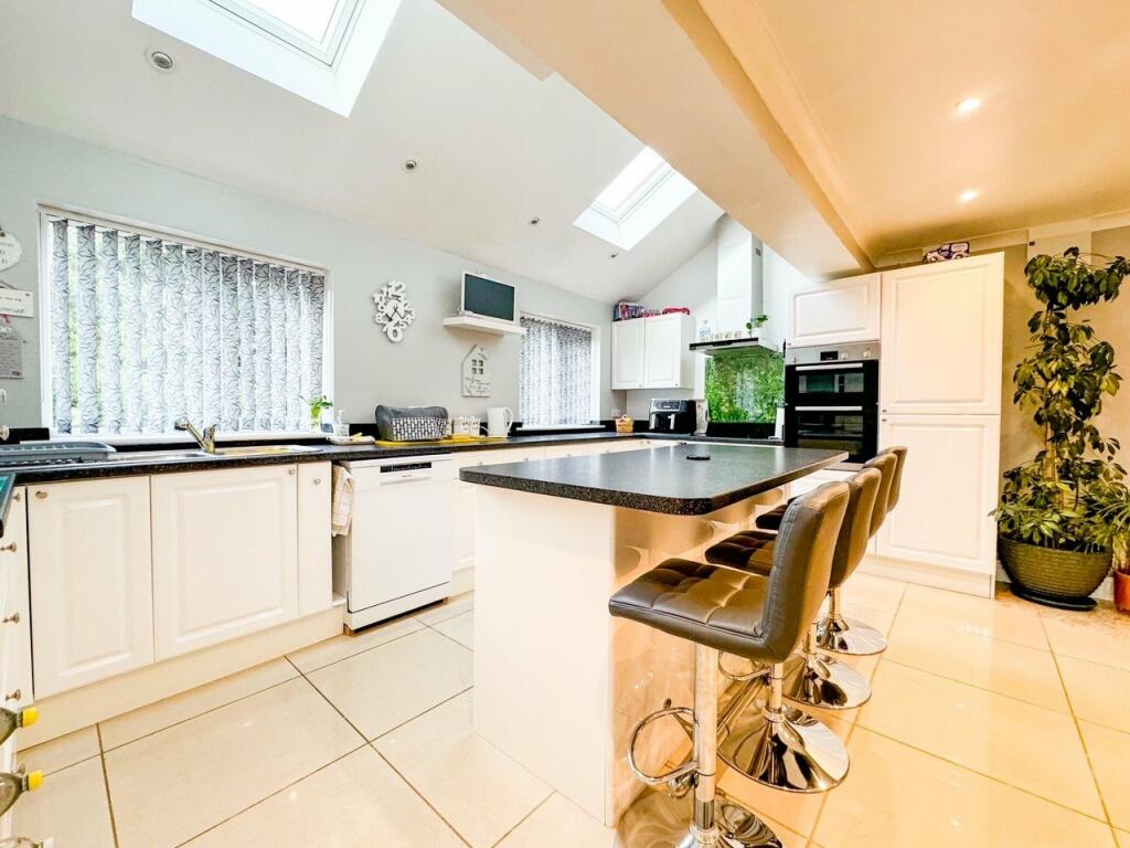 Additional property image - Falcon Close, Patchway, Bristol, BS34