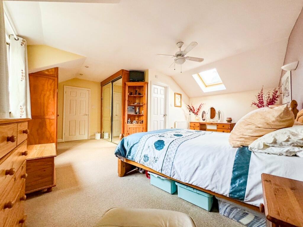 Additional property image - Falcon Close, Patchway, Bristol, BS34