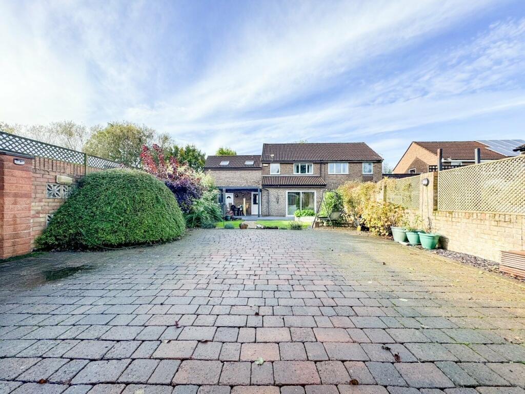 Additional property image - Falcon Close, Patchway, Bristol, BS34