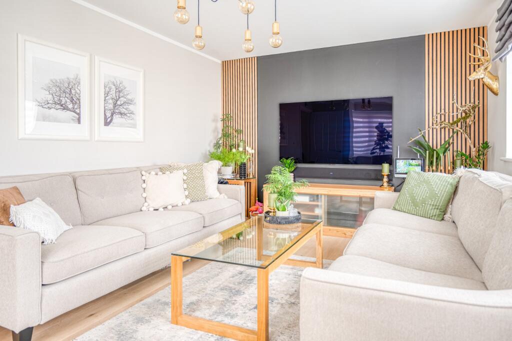 Additional property image - Wood Street, Patchway, Bristol, Gloucestershire, BS34