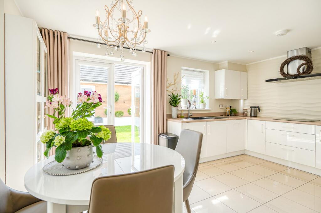 Additional property image - Wood Street, Patchway, Bristol, Gloucestershire, BS34