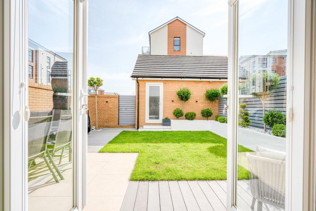 Additional property image - Wood Street, Patchway, Bristol, Gloucestershire, BS34