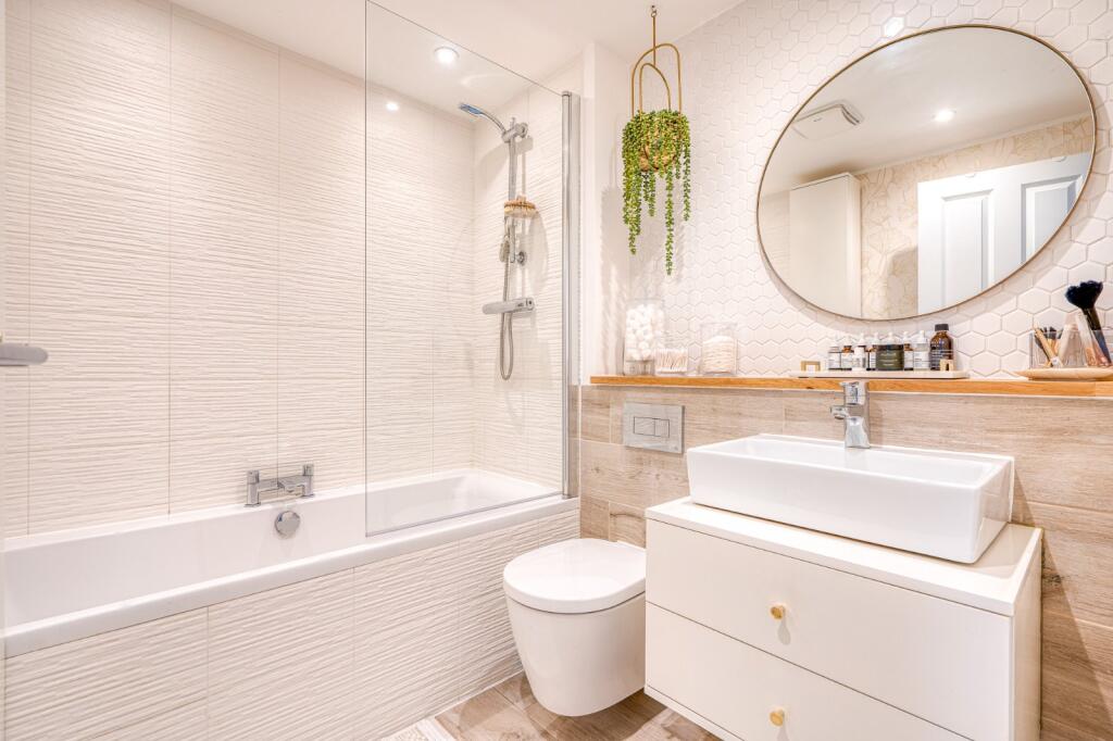 Additional property image - Wood Street, Patchway, Bristol, Gloucestershire, BS34