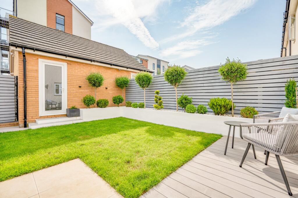 Additional property image - Wood Street, Patchway, Bristol, Gloucestershire, BS34