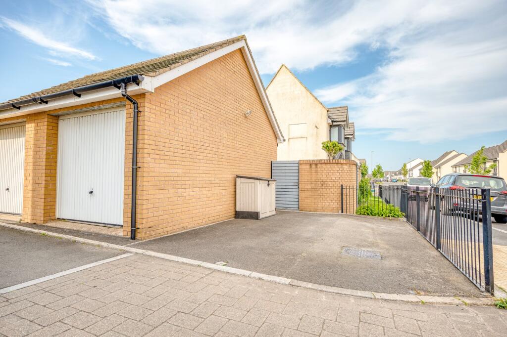 Additional property image - Wood Street, Patchway, Bristol, Gloucestershire, BS34
