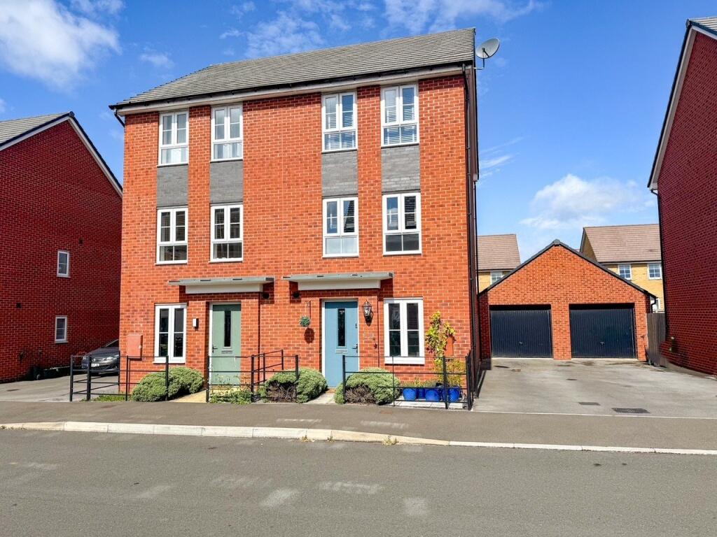 Main image of property: First Field Way, Patchway, Bristol, Gloucestershire, BS34