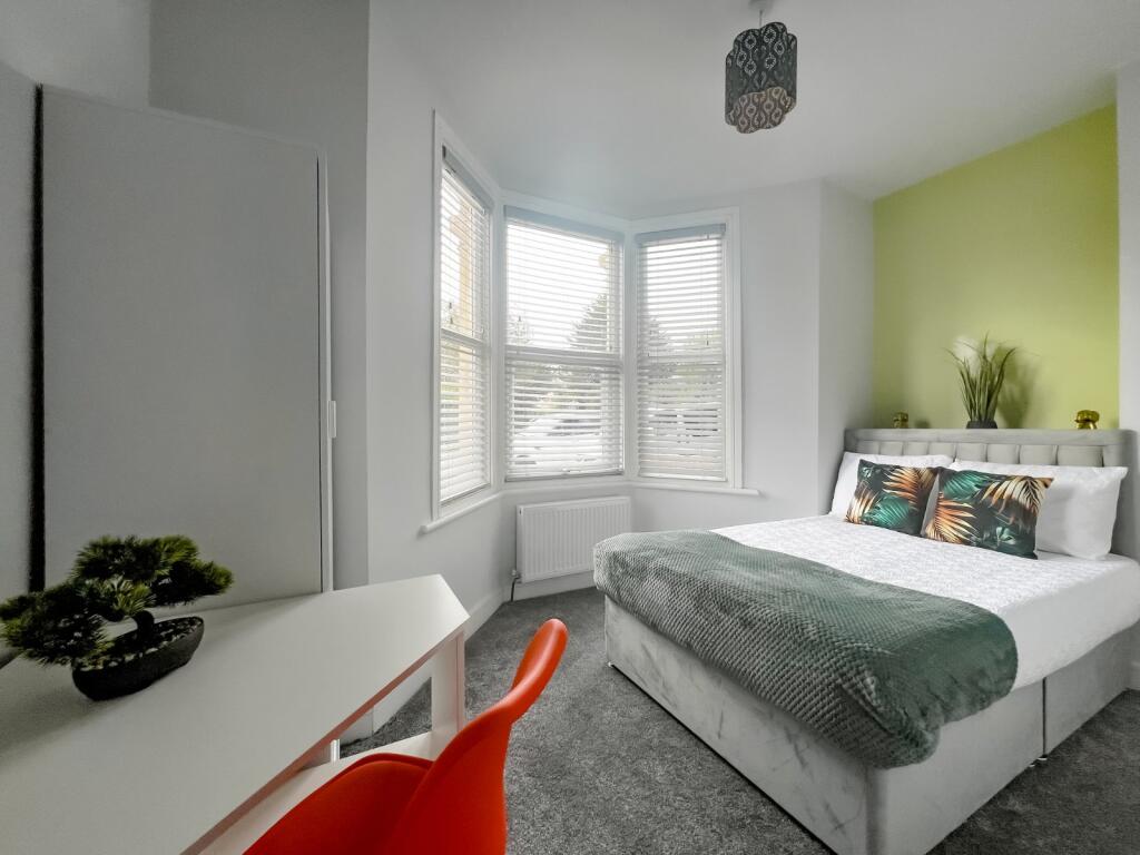 Main image of property: Hill Street, Kingswood, Bristol, Gloucestershire, BS15