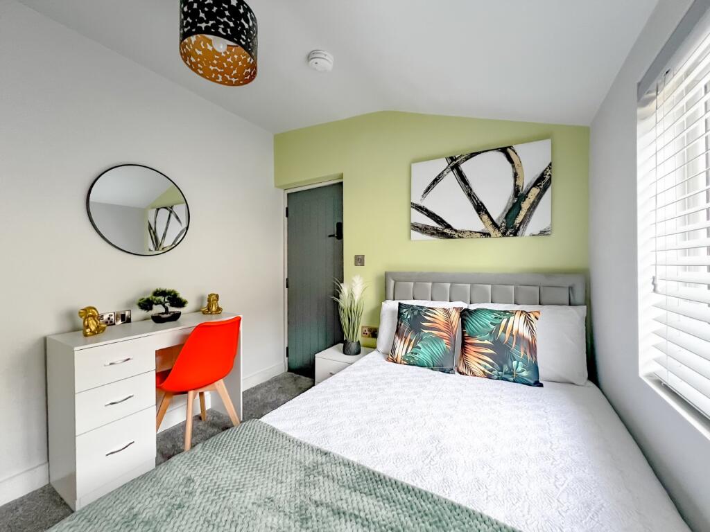 Main image of property: Hill Street, Kingswood, Bristol, Gloucestershire, BS15